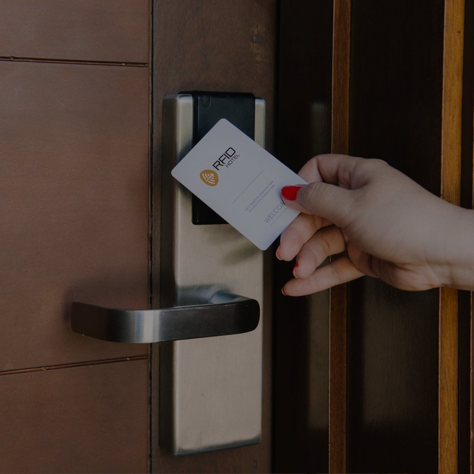 REFER &amp; REWARD – RFID HOTEL!